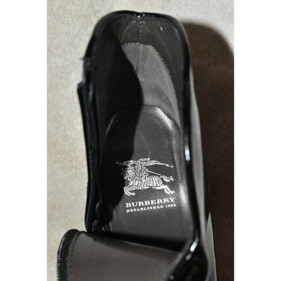 H5 NEW BURBERRY Black Patent Leather Side Zip Hi Heel Cap Toe Boots Sz 36.5 $695 - Picture 4 of 6